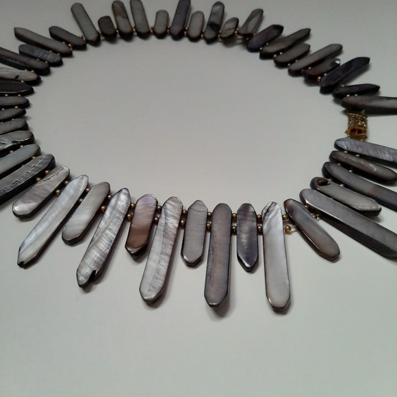 Handmade shell necklace - Picture 2 of 6